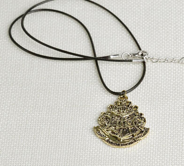 Harry Potter /  Magic school necklace